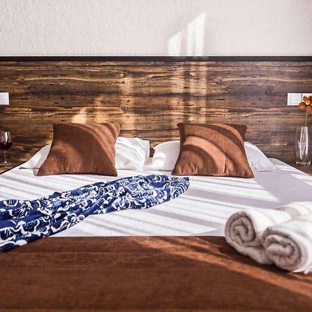 Hotel Marmaris Skadovsʼk Esterno foto