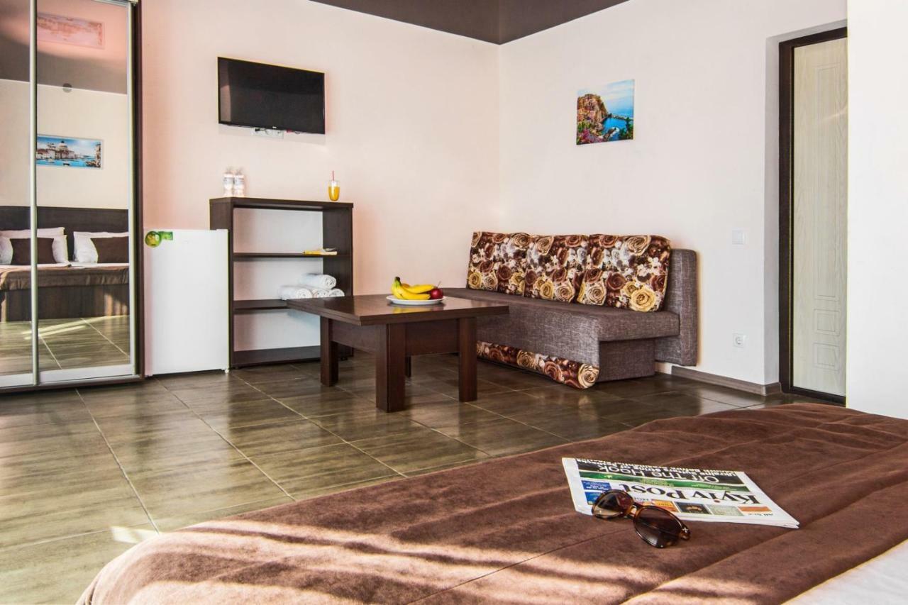 Hotel Marmaris Skadovsʼk Esterno foto
